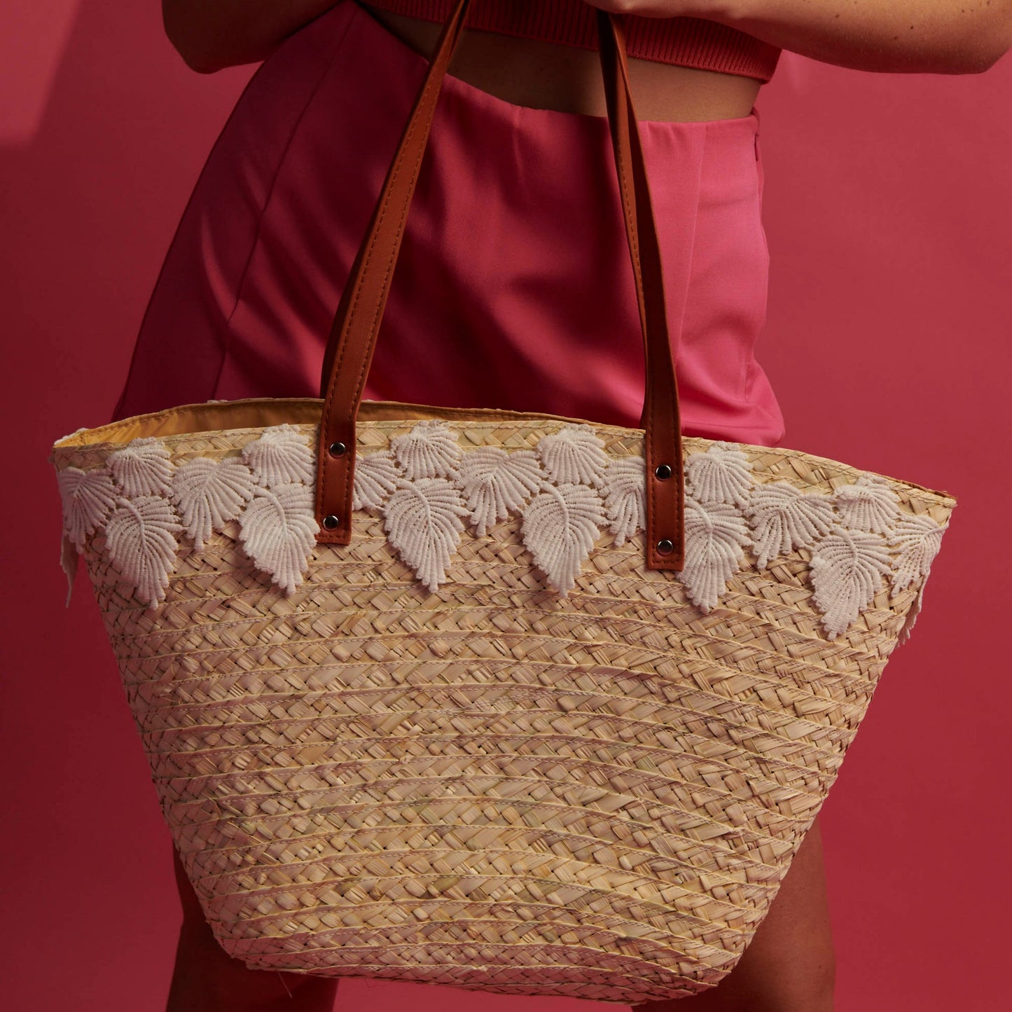 White leaf Khoos beach bag